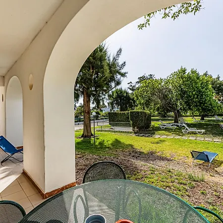 Ground Floor With Direct Access To Swimming Pool Apartment Albufeira