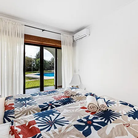 Ground Floor With Direct Access To Swimming Pool Apartment Albufeira