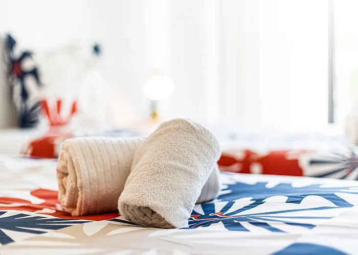 Ground Floor With Direct Access To Swimming Pool Apartamento